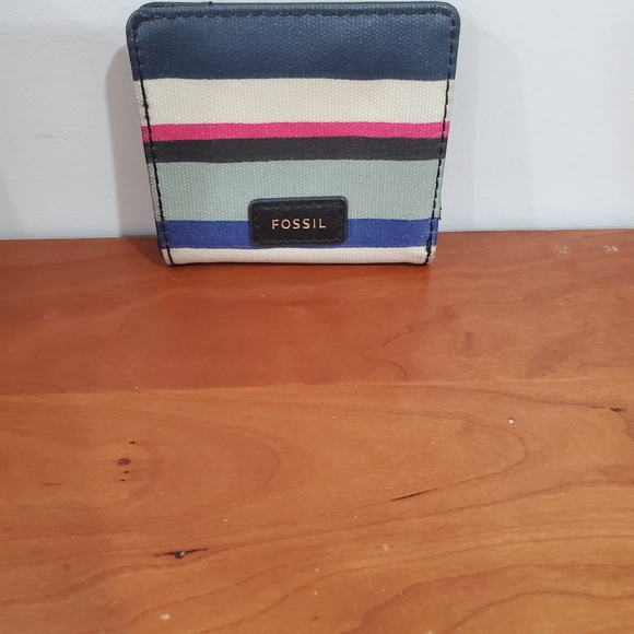 Fossil Wallet Trio with Stripes and Patterns - Picture 6 of 13